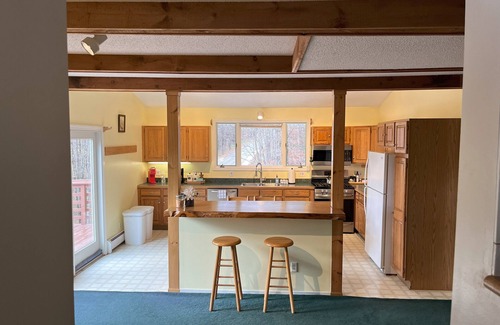 Plymouth Casa | Ski Retreat Townhome in Plymouth, VT