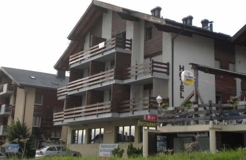 Eischoll Apartamento | Panoramaausicht con balcón, restaurante, pistas de esquí y zona de recreo Eischoll