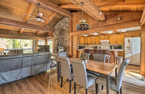 Tahoe Sierra Estates Casa | Ski & Soak: Hot Tub Haven in Tahoe City!