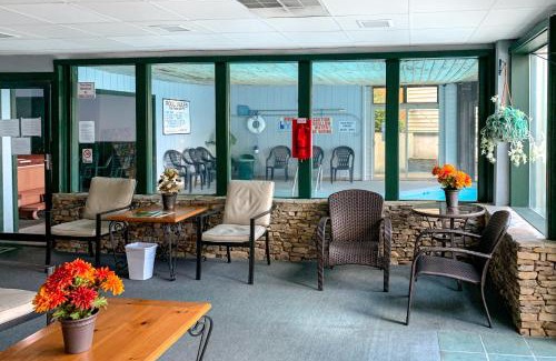 Chalet Village Apartamento | Ski View Mountain Resort - 1102 Ski View Dr #108