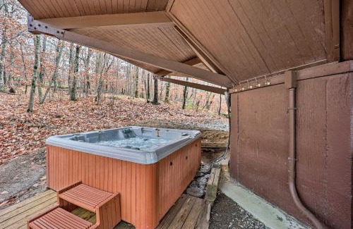 Beech Mountain Casa | Skiway Chalet Home with Hot Tub in Beech Mountain!