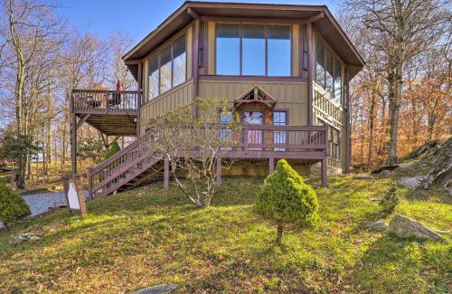 Beech Mountain Casa | Skiway Chalet Home with Hot Tub in Beech Mountain!
