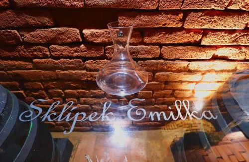 Mutenice Apartamento | Sklípek Emilka