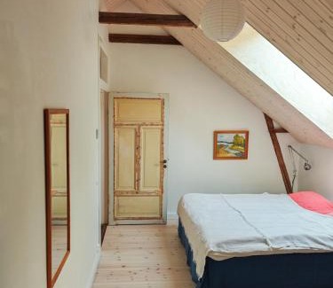 Vikarbyn Apartamento | Skolgårds