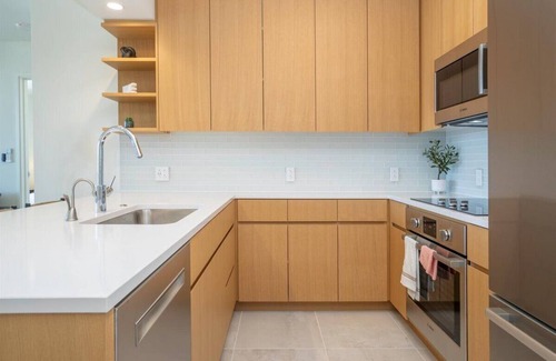 Ala Moana Condominio | Sky Ala Moana 2908: 2 BR, 2 BA Condominium in Honolulu, Sleeps 4