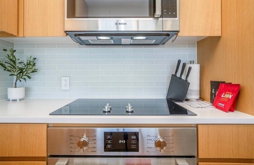 Ala Moana Condominio | Sky Ala Moana 2908: 2 BR, 2 BA Condominium in Honolulu, Sleeps 4