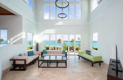Governor's Harbour Villa | Sky Beach Club Split - Contemporary Beach Villa In Boutique Club villa