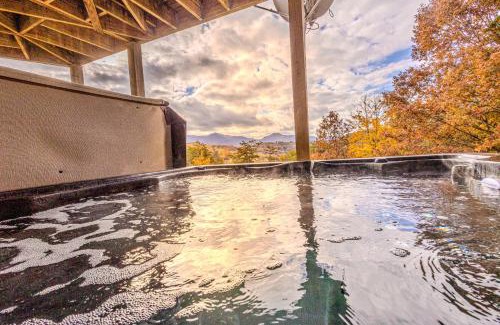 Bryson City Chalet De Esquí | Sky Bear Lodge at Three Little Bears Retreat