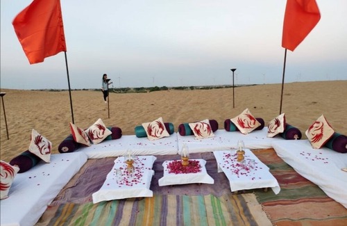 Kanoi Alquiler De RV | Sky Blue Desert Camp Jaisalmer