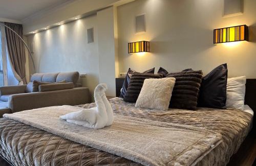 Brasa Apartamento | Sky-High Sauna Penthouse Retreat with City Views