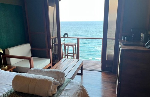 Lopes Otro | Sky Island Resort