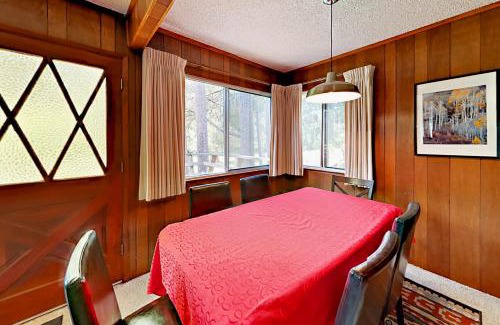 Tahoe Island Casa | Sky Meadows Charmer