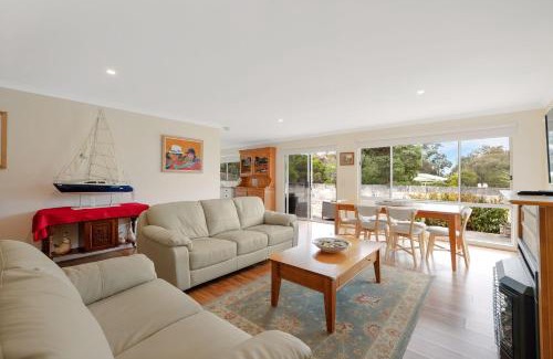 Rhyll Casa | Sky Mirror Cottage