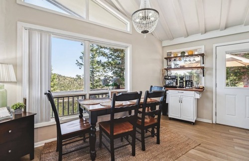 Evergreen Casa | Sky Mountain Retreat. Escape to the serene winter beauty of Evergreen, Colorado