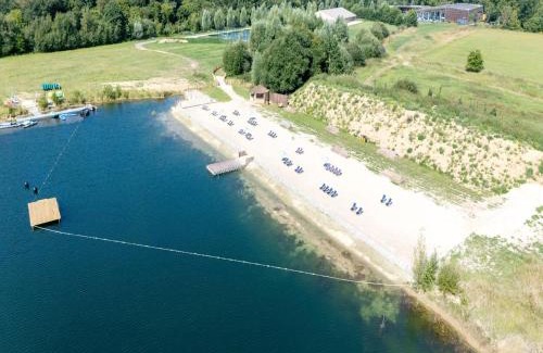 Maubray Casa | Sky Pad Lakeside Stay