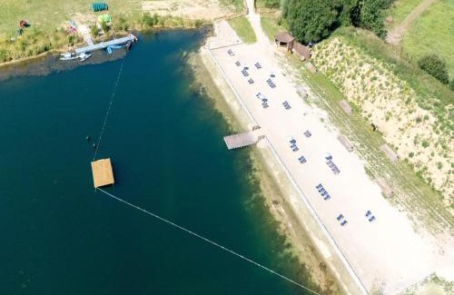 Maubray Casa | Sky Pad Lakeside Stay
