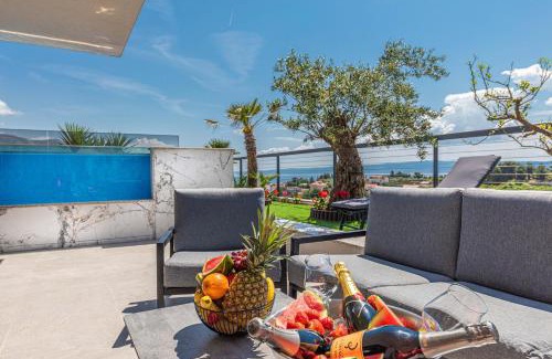 Mejasi Apartamento | Sky Pool Penthouse with a huge heated private pool