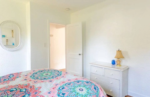 Bay Isle Casa | Sky Spacious Bungalow walking distance from beach!Name Sky Side A