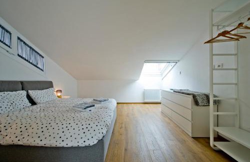 Como Apartamento | Sky View Apartment