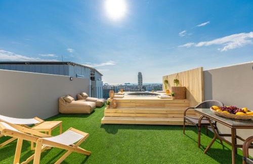 Nanai Road Hotel | Sky Wave Patong