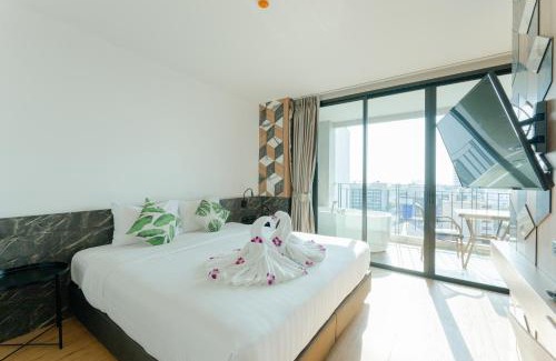 Nanai Road Hotel | Sky Wave Patong