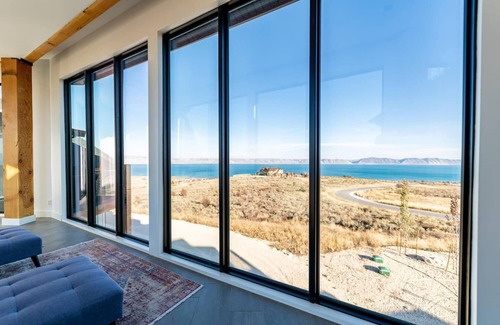 Fish Haven Casa | Skybridge at Bear Lake: Sleeps 61 +14-optional condo, Private Beach, Theatre Rm