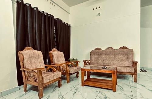 Kazhakuttam Casa | Skye by livNstay