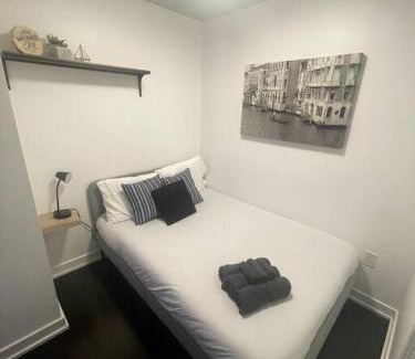 CityPlace Apartamento | SkyHigh Haven LED-Lit Downtown Condo Retreat