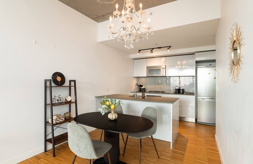 Gastown Apartamento | Skyhome in Gastown | Amazing Ocean&Mountain Views