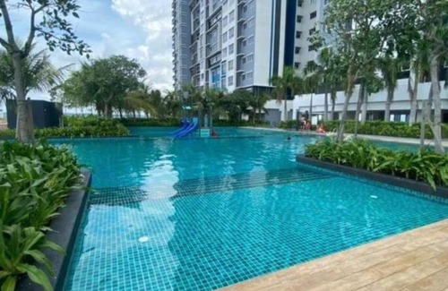 Puchong Apartamento | Skylake residence fully furnished condo with swimming pool