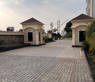 Rau Apartamento | Skyline Abode - Family stay 3BHK