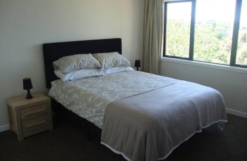 Raglan Apartamento | Skyline Apartments - Lower Apartment