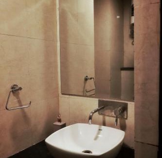 Chandigarh Apartamento | Skyline by Casa Mysa Stays