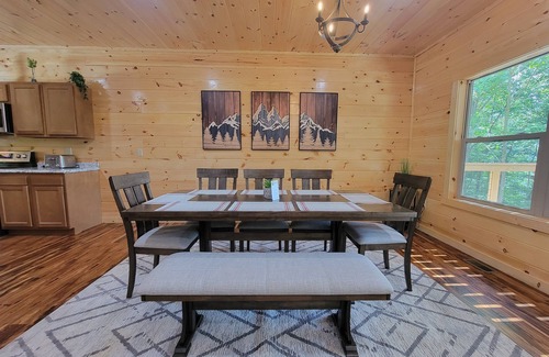 Rogers Apartamento | WiFi w/Great Location - Skyline Chalet - Large Family Getaway in Red River Gorge, KY!