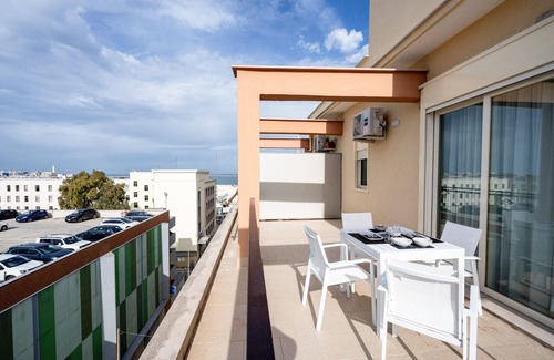 Municipio 1 Apartamento | Skyline Mirjana – Cozy Apartment with Terrace