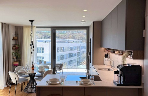Ljubljana City Centre Apartamento | Skyline Penthouse Retreat – Luxury in Ljubljana