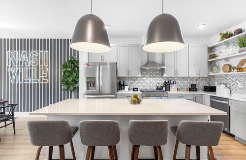 McFerrin Park Casa | Skyline Soundhouse | Rooftop Deck & Game Room near East Nashville & Broadway