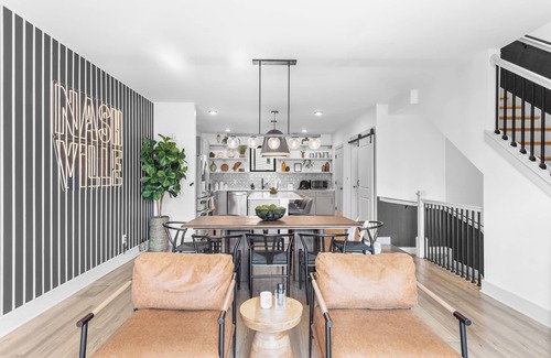 McFerrin Park Casa | Skyline Soundhouse | Rooftop Deck & Game Room near East Nashville & Broadway