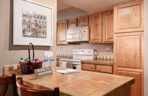 Tucson Condominio | Skyline View, City & Mountain Views, Golf nearby, bicycling, swimming pool