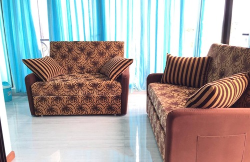 Surinam Casa | SkylineInn Hotel