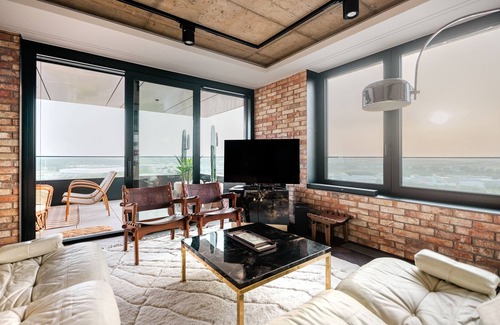 Gasperich Apartamento | SKYLUX21-Designer Penthouse W Concierge