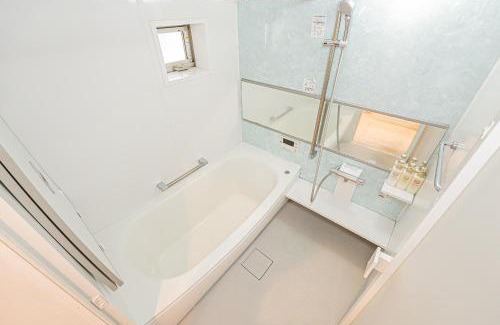 Sumida Hotel | SkyTreeStayHotel2鐘ヶ淵駅から徒歩4分天井からskytreeが見えます