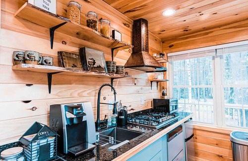Belgrade Casa | Skyview Treehouse-amazing Views Of Belgrade Stream
