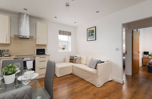 North Kensington Apartamento | Skyvillion - 2 Bed Apartment in Ladbroke Grove