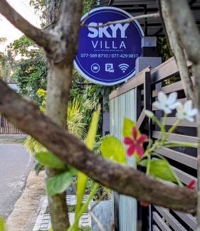 Polhena Casa | Skyy Villa matara