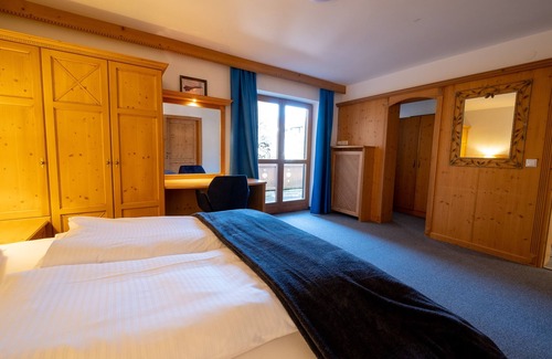 Abwinkl Hotel | SL Hotel
