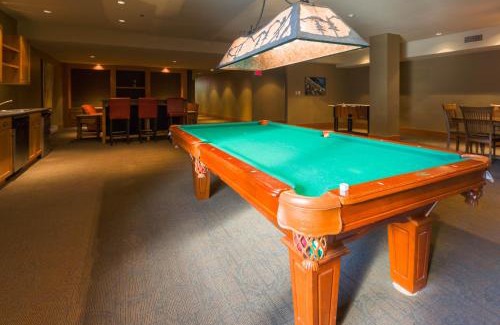 Rossland Casa | Slalom Creek 2 Bedroom & Den