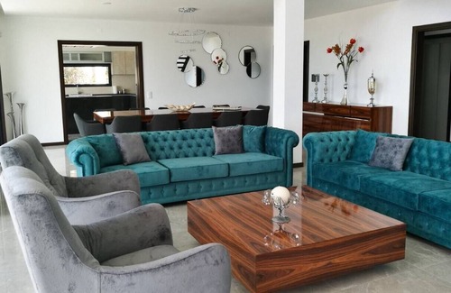 Cerro de Aguia Villa | Villa Tranquila en el Campo con Dos Piscinas, Fácil Acceso a la Playa en Paderne