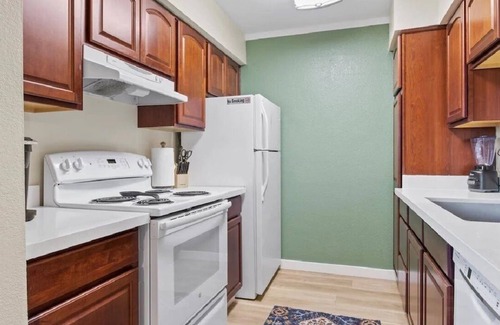 Entertainment District Condominio | Sleek and Elegant Gem in Old Town Scottsdale