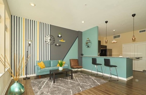 Fall Creek Place Apartamento | Sleek and Unique 1bdr Apt Dtown Gym Garage